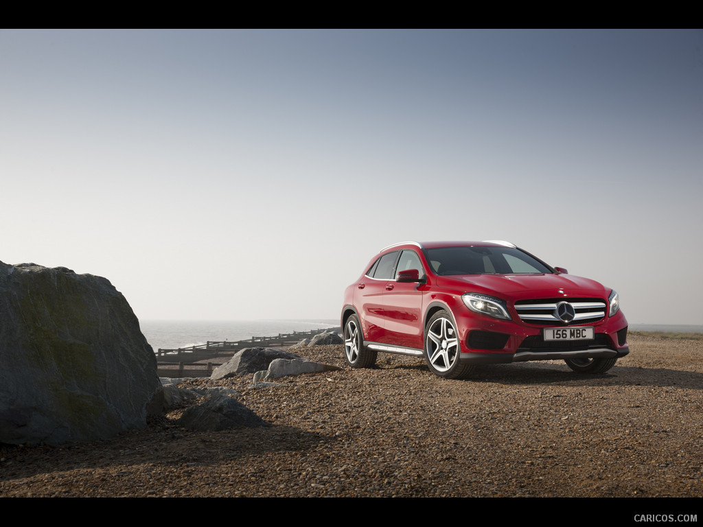 2015 Mercedes-Benz GLA 250 AMG (UK-Version)  - Front