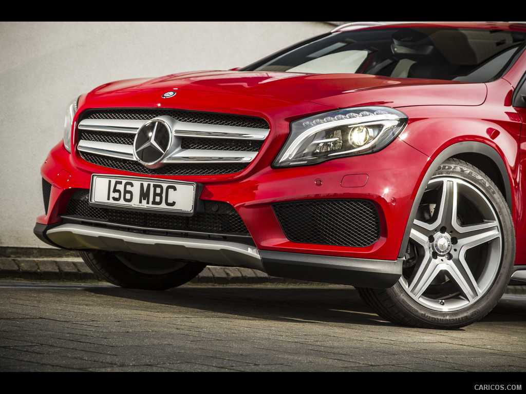 2015 Mercedes-Benz GLA 250 AMG (UK-Version)  - Front