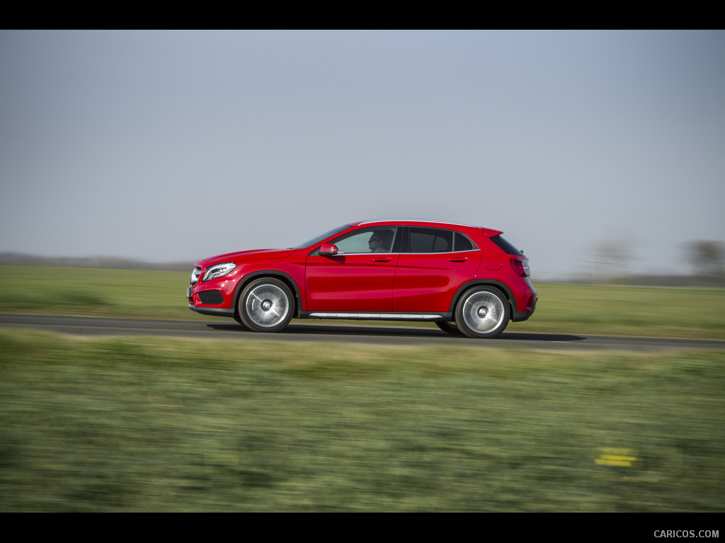 2015 Mercedes-Benz GLA 250 AMG (UK-Version)  - Side