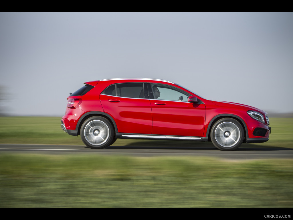 2015 Mercedes-Benz GLA 250 AMG (UK-Version)  - Side