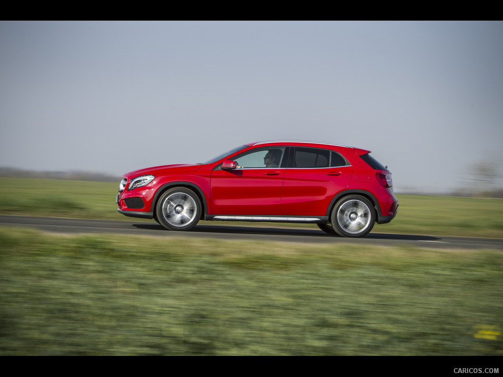 2015 Mercedes-Benz GLA 250 AMG (UK-Version)  - Side