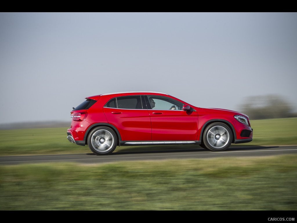 2015 Mercedes-Benz GLA 250 AMG (UK-Version)  - Side