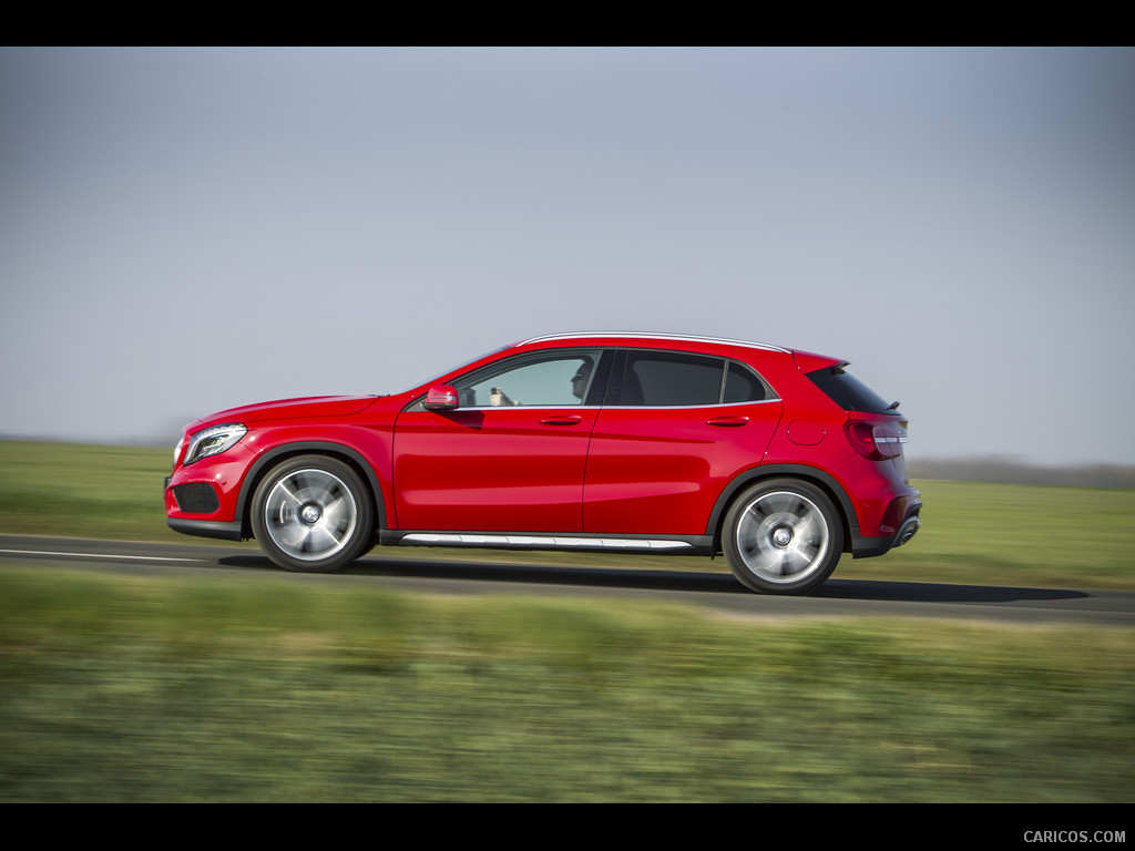 2015 Mercedes-Benz GLA 250 AMG (UK-Version)  - Side