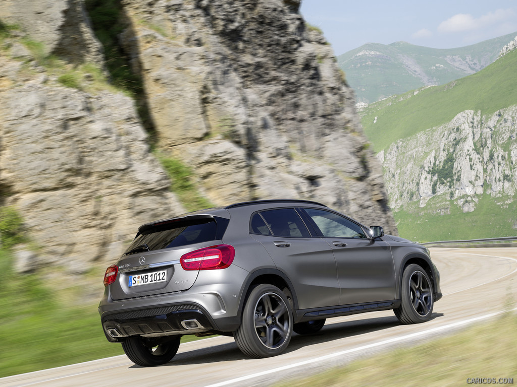 2015 Mercedes-Benz GLA-Class - GLA 250 4MATIC - Rear