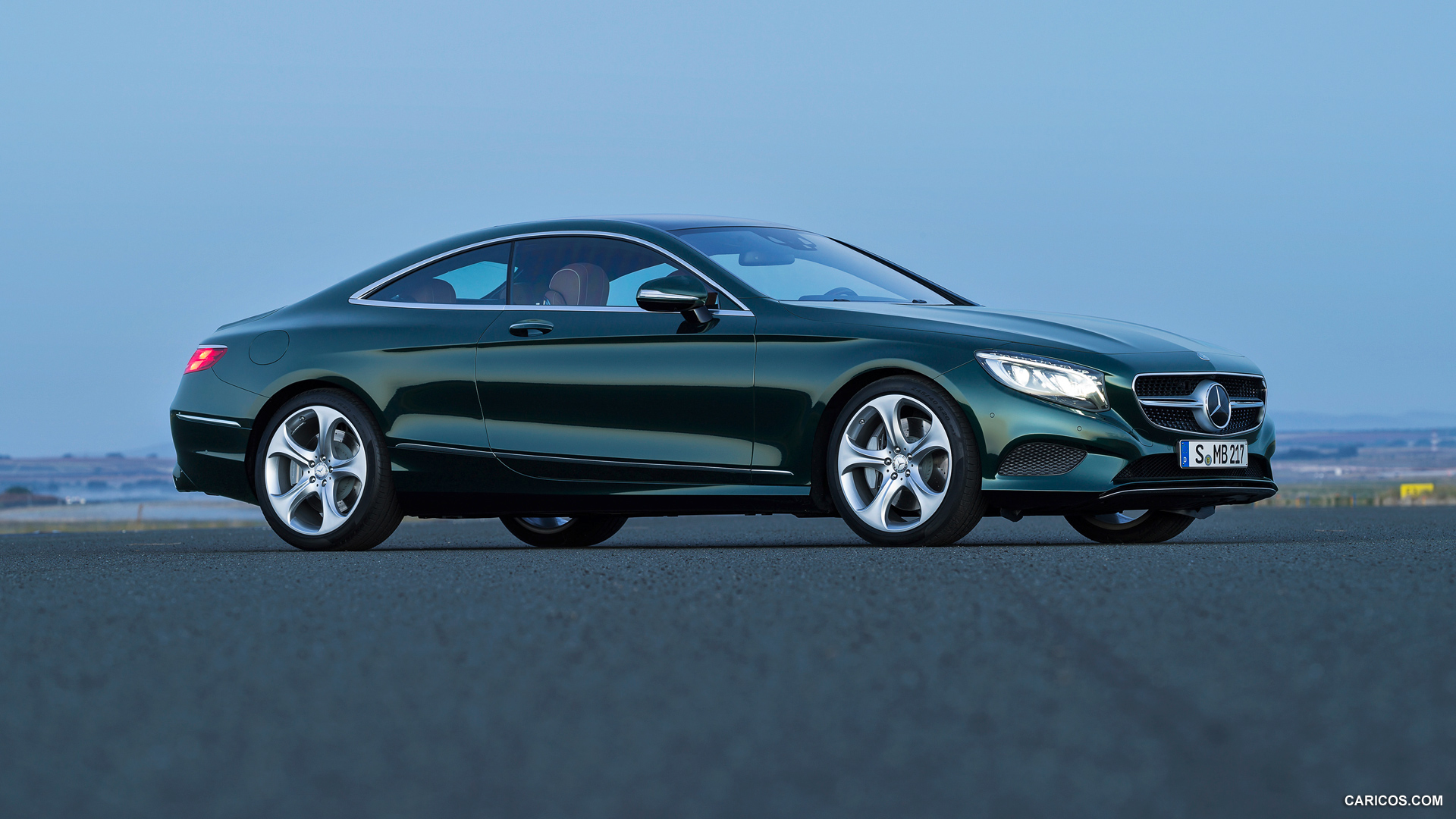 2015 Mercedes-Benz S-Class S500 4MATIC Coupe  - Side, #15 of 145