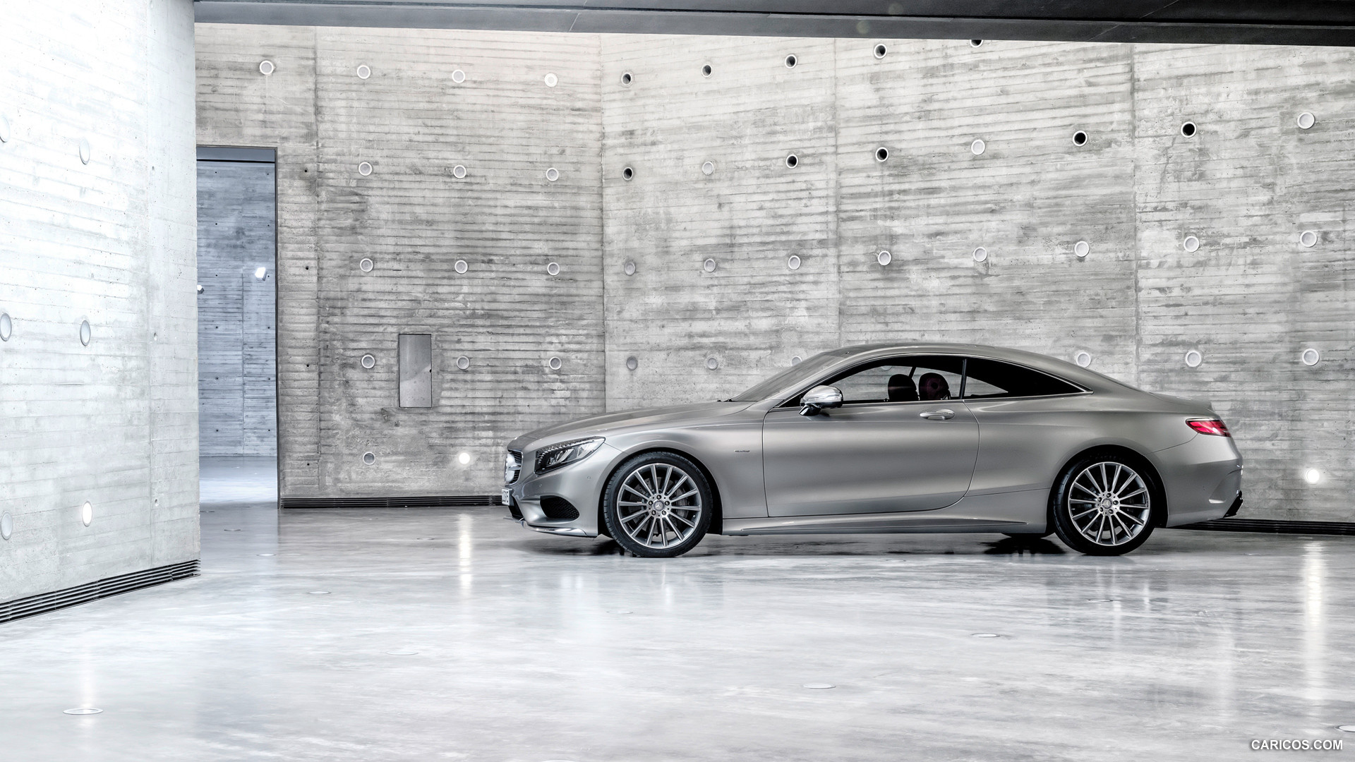 2015 Mercedes-Benz S-Class S500 4MATIC Coupe  - Side, #30 of 145