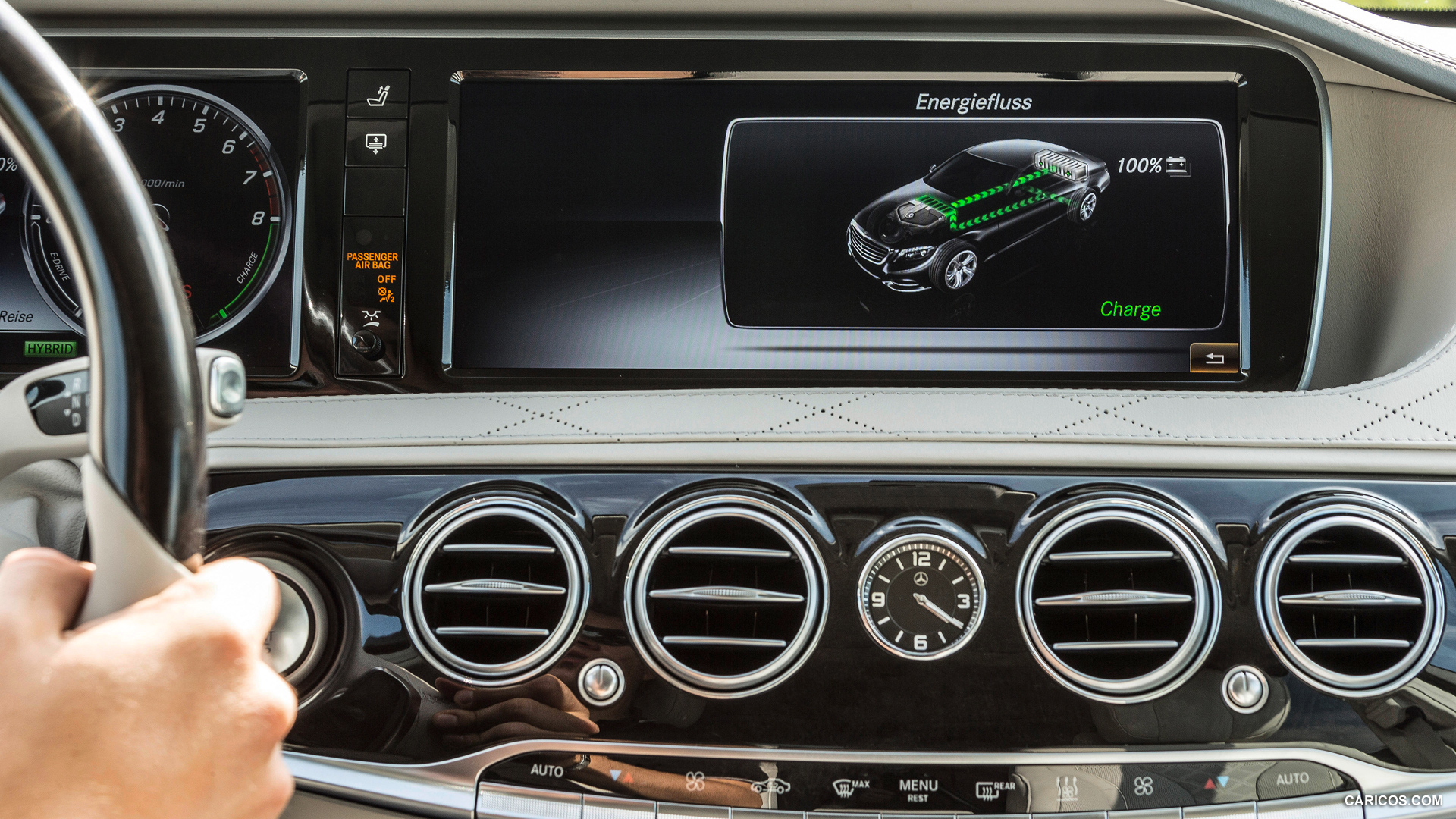 2015 Mercedes-Benz S500 Plug-In Hybrid  - Central Console, #43 of 109