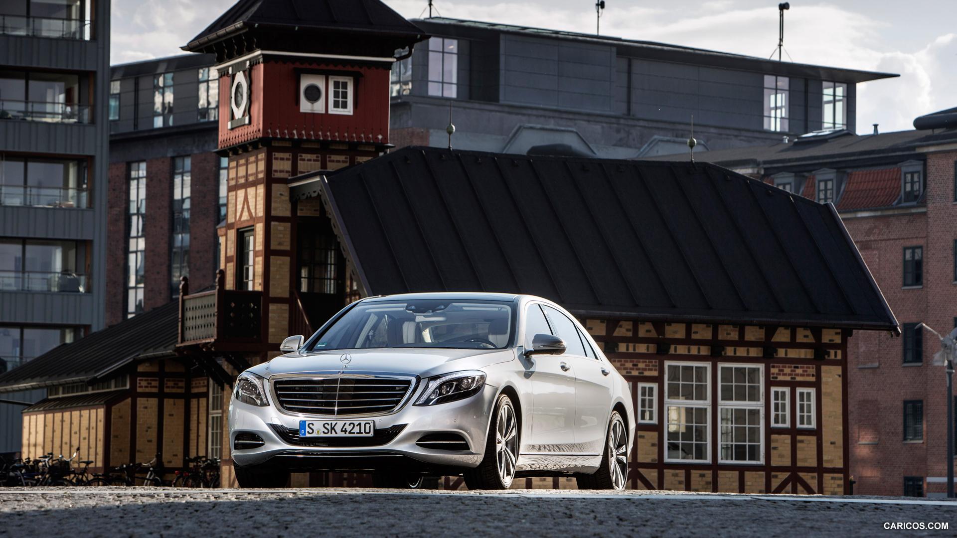 2015 Mercedes-Benz S500 Plug-In Hybrid  - Front, #92 of 109