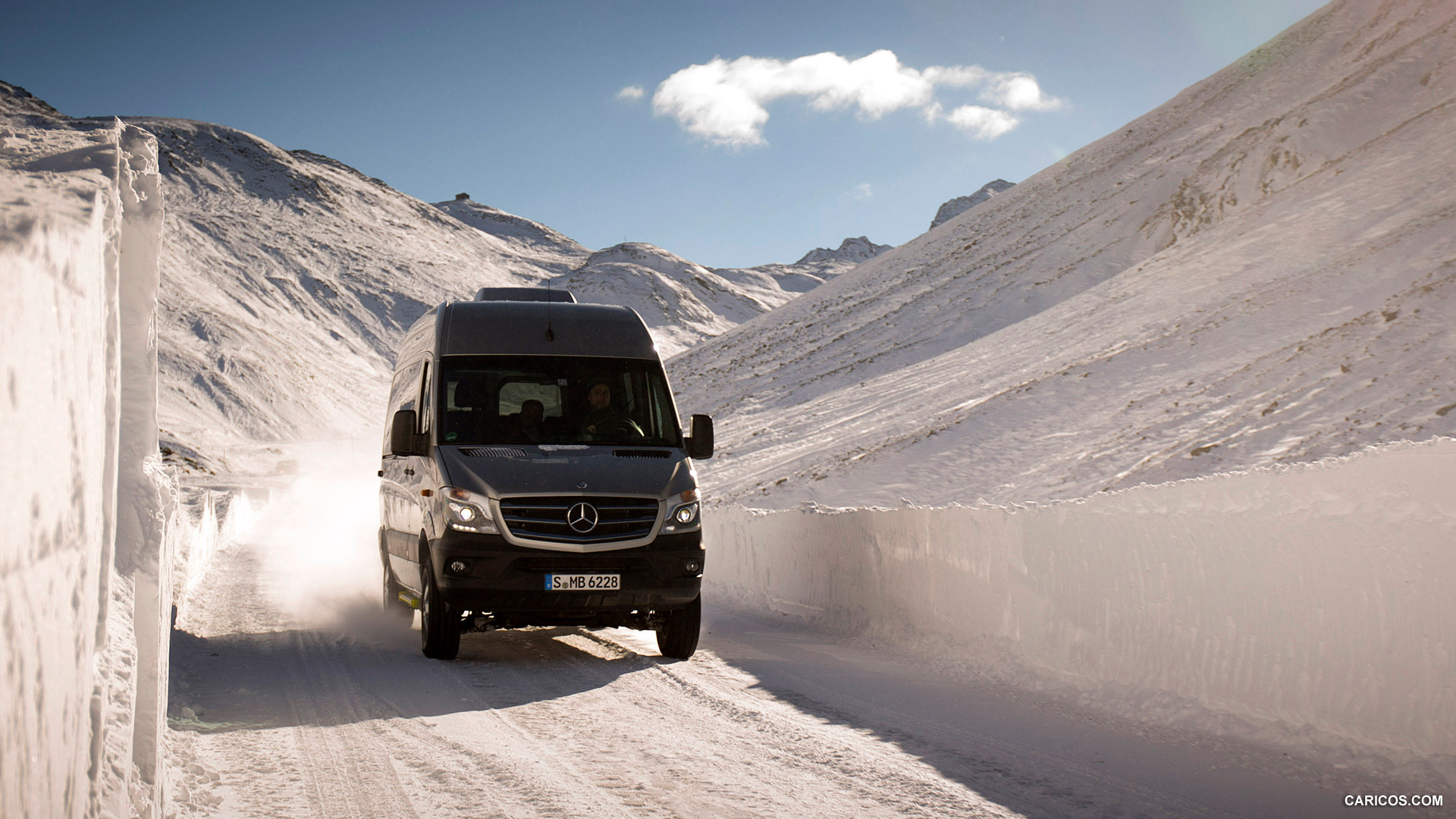 2015 Mercedes-Benz Sprinter 316 BlueTec 4X4 - In Snow - Front, #48 of 126
