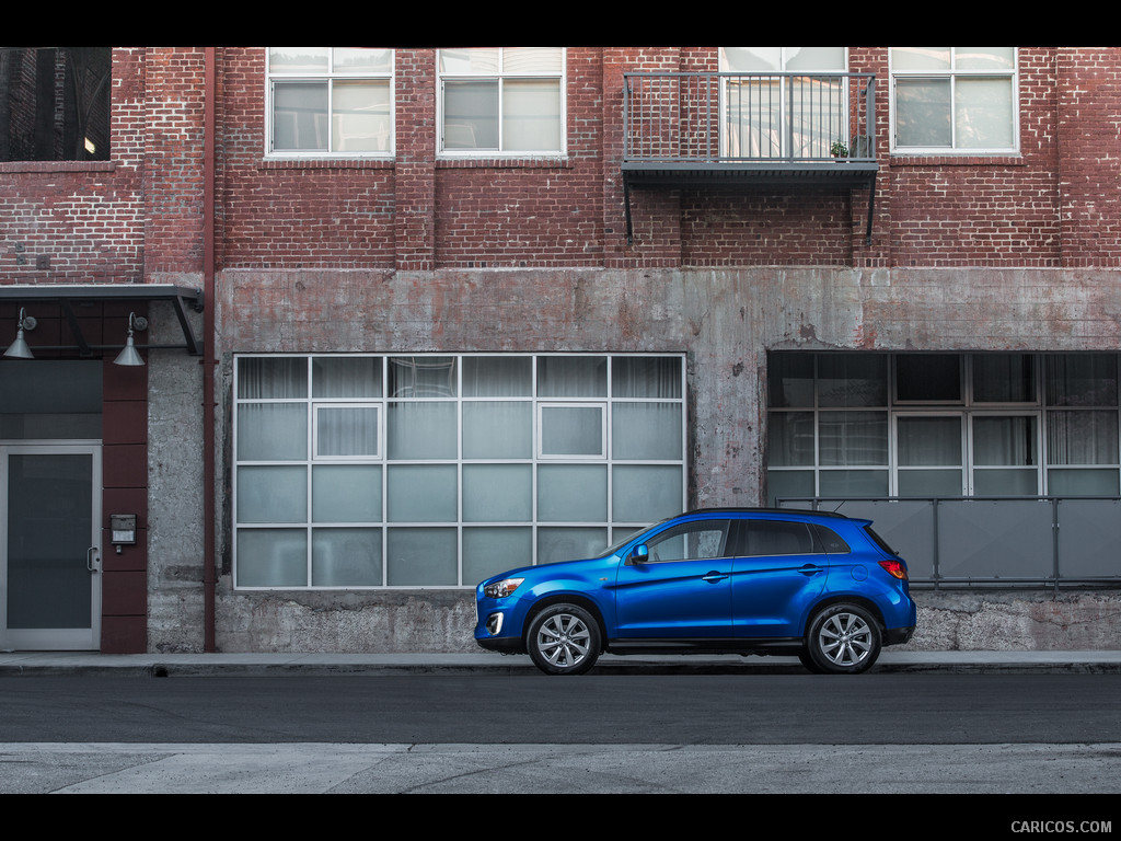 2015 Mitsubishi Outlander Sport SE  - Side