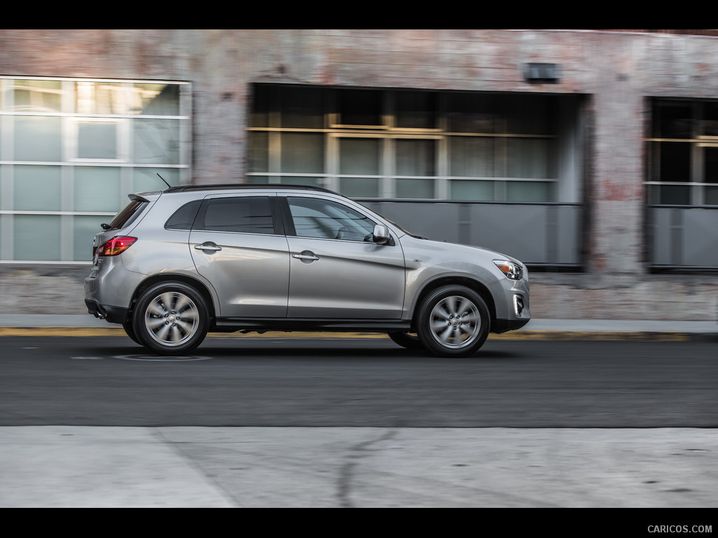 2015 Mitsubishi Outlander Sport SE  - Side