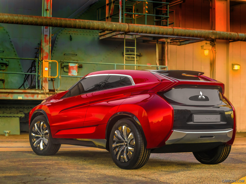 2015 Mitsubishi XR-PHEV II Concept  - Rear