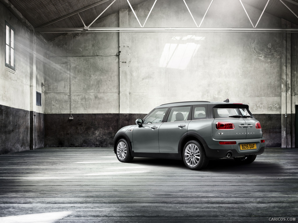 2016 MINI Clubman D - Rear