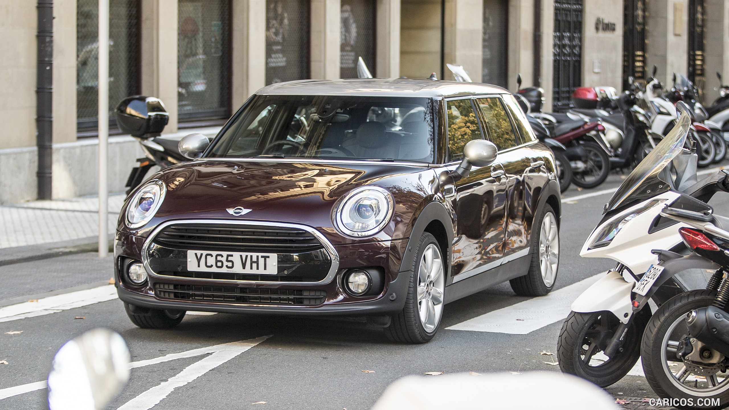 2016 MINI Cooper Clubman D (UK-Spec) - Front, #4 of 275