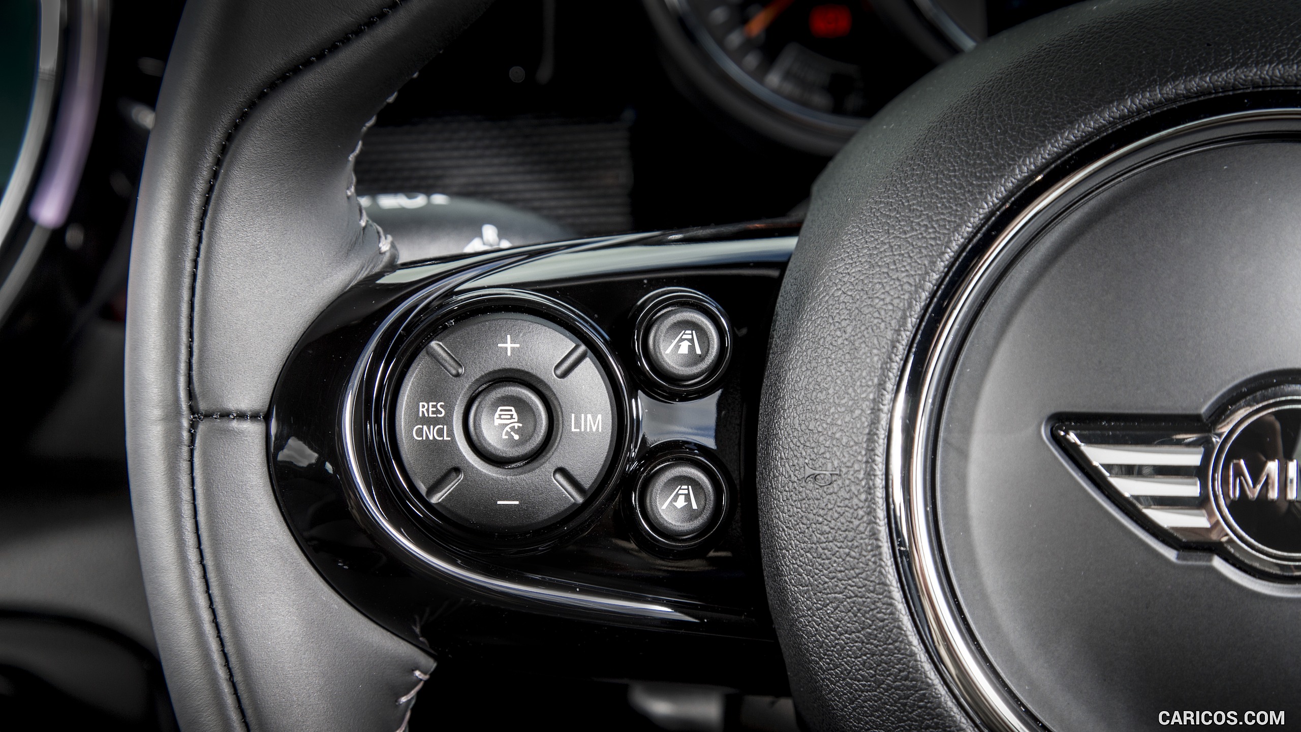 2016 MINI Cooper Clubman D (UK-Spec) - Interior, Steering Wheel, #163 of 275