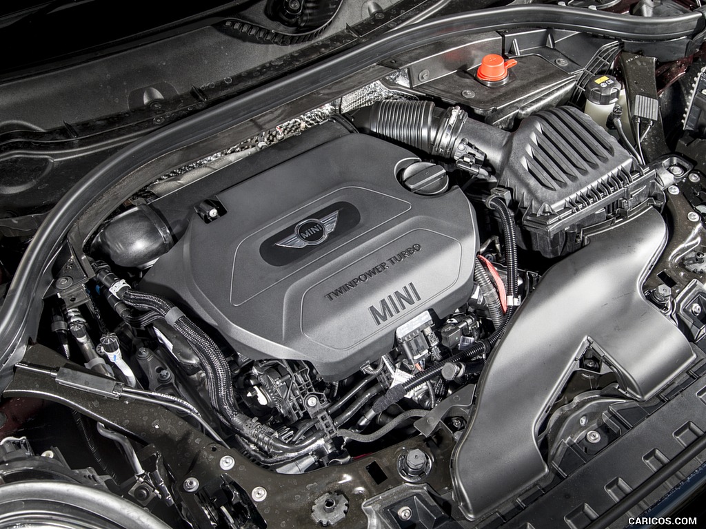 2016 MINI Cooper Clubman D (UK-Spec) - Engine