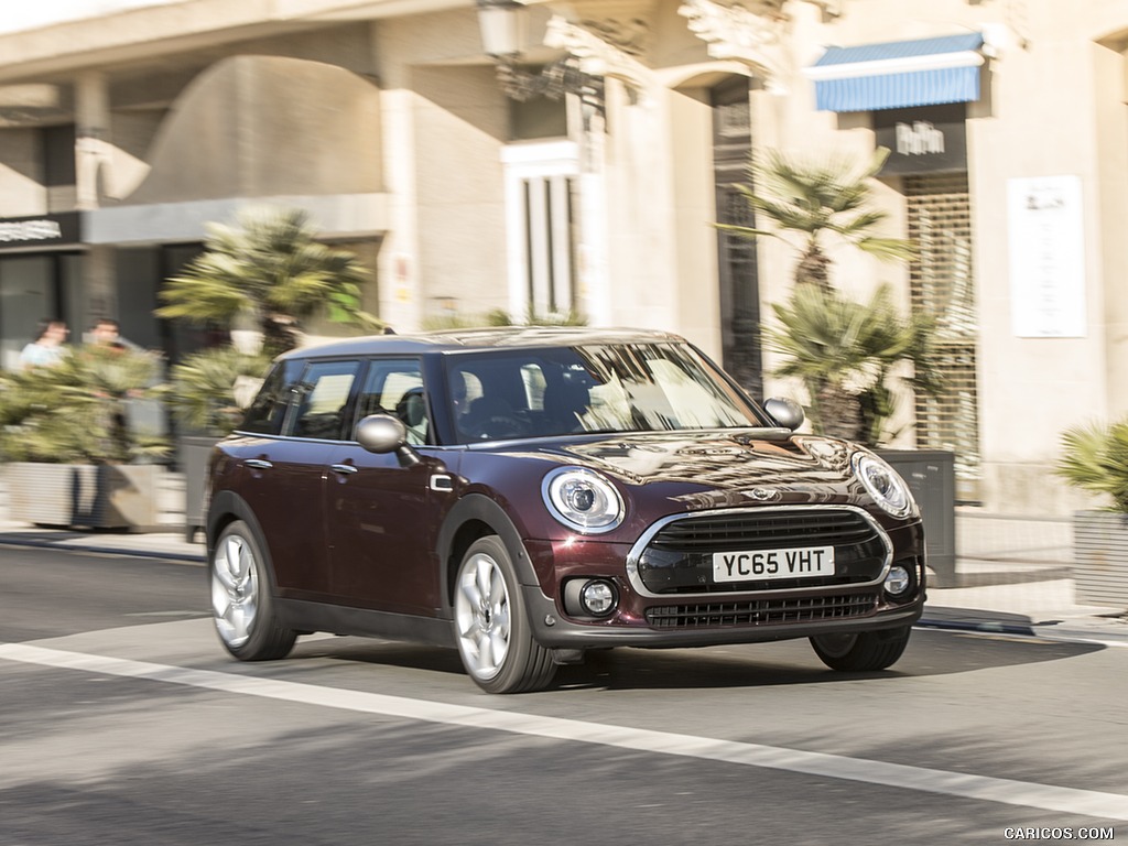 2016 MINI Cooper Clubman D (UK-Spec) - Front