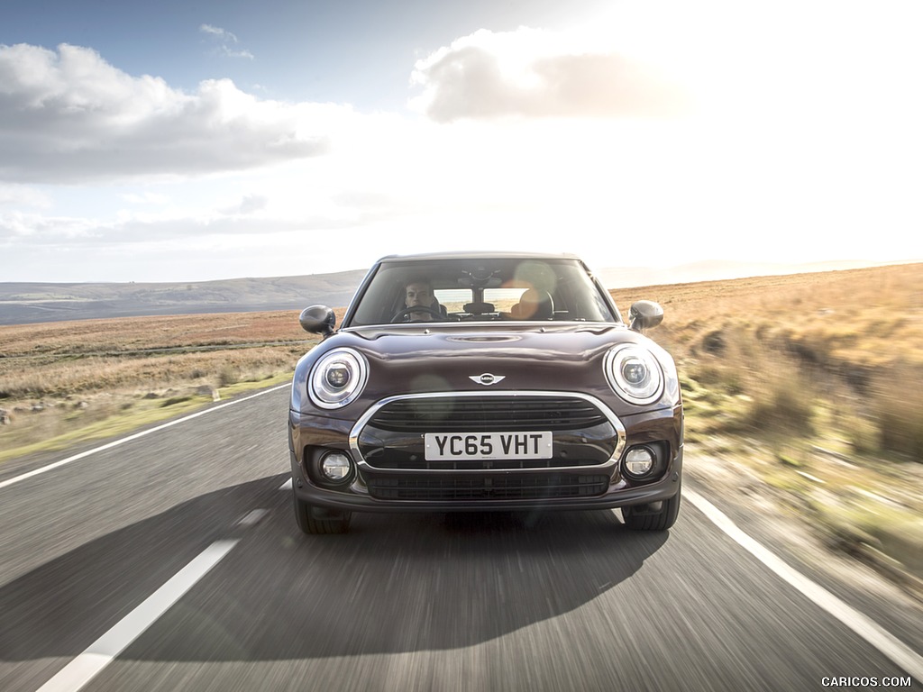 2016 MINI Cooper Clubman D (UK-Spec) - Front