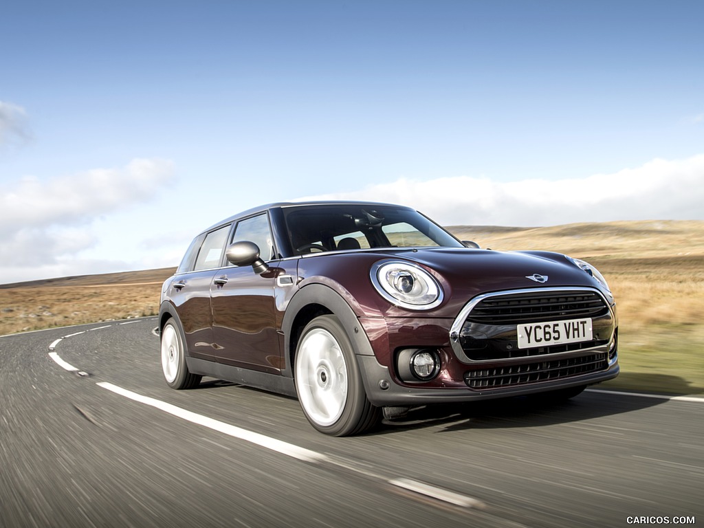 2016 MINI Cooper Clubman D (UK-Spec) - Front