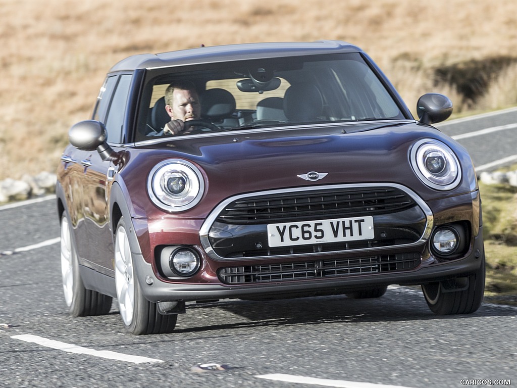 2016 MINI Cooper Clubman D (UK-Spec) - Front