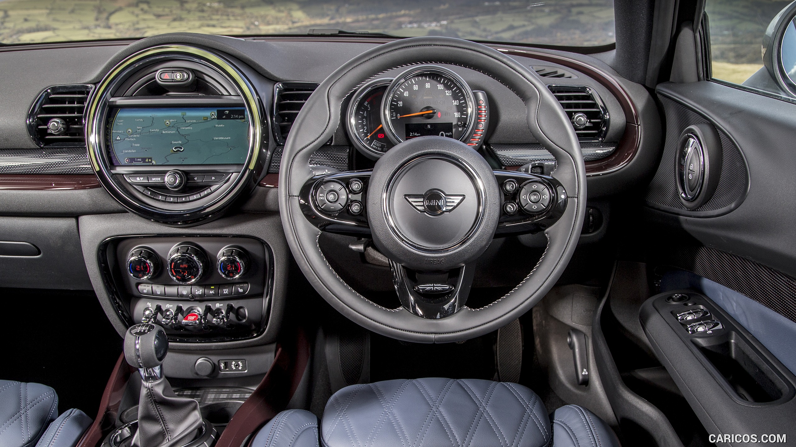 2016 MINI Cooper Clubman D (UK-Spec) - Interior, Cockpit | Caricos