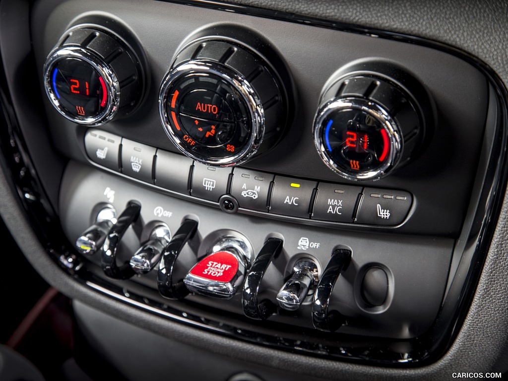 2016 MINI Cooper Clubman D (UK-Spec) - Interior, Controls