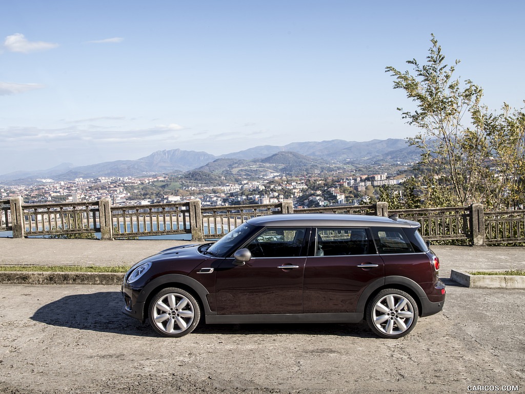 2016 MINI Cooper Clubman D (UK-Spec) - Side