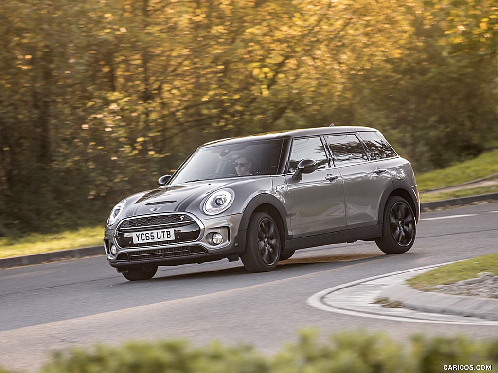 2016 MINI Cooper Clubman S (UK-Spec) - Front