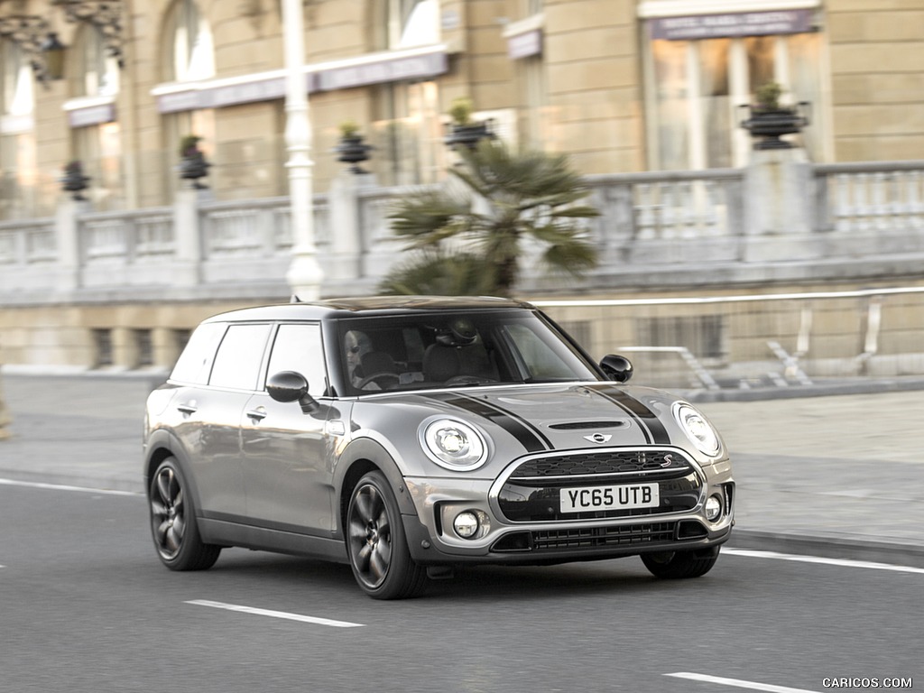 2016 MINI Cooper Clubman S (UK-Spec) - Front