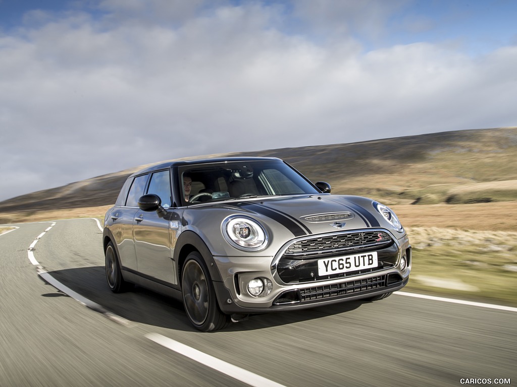 2016 MINI Cooper Clubman S (UK-Spec) - Front