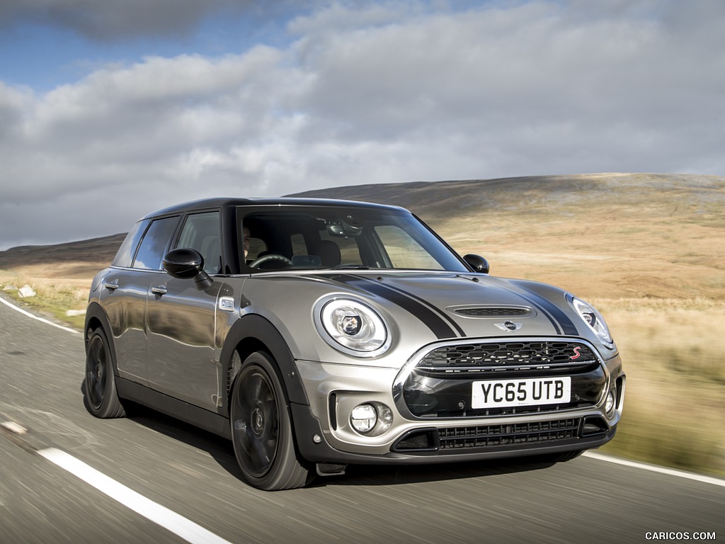 2016 MINI Cooper Clubman S (UK-Spec) - Front