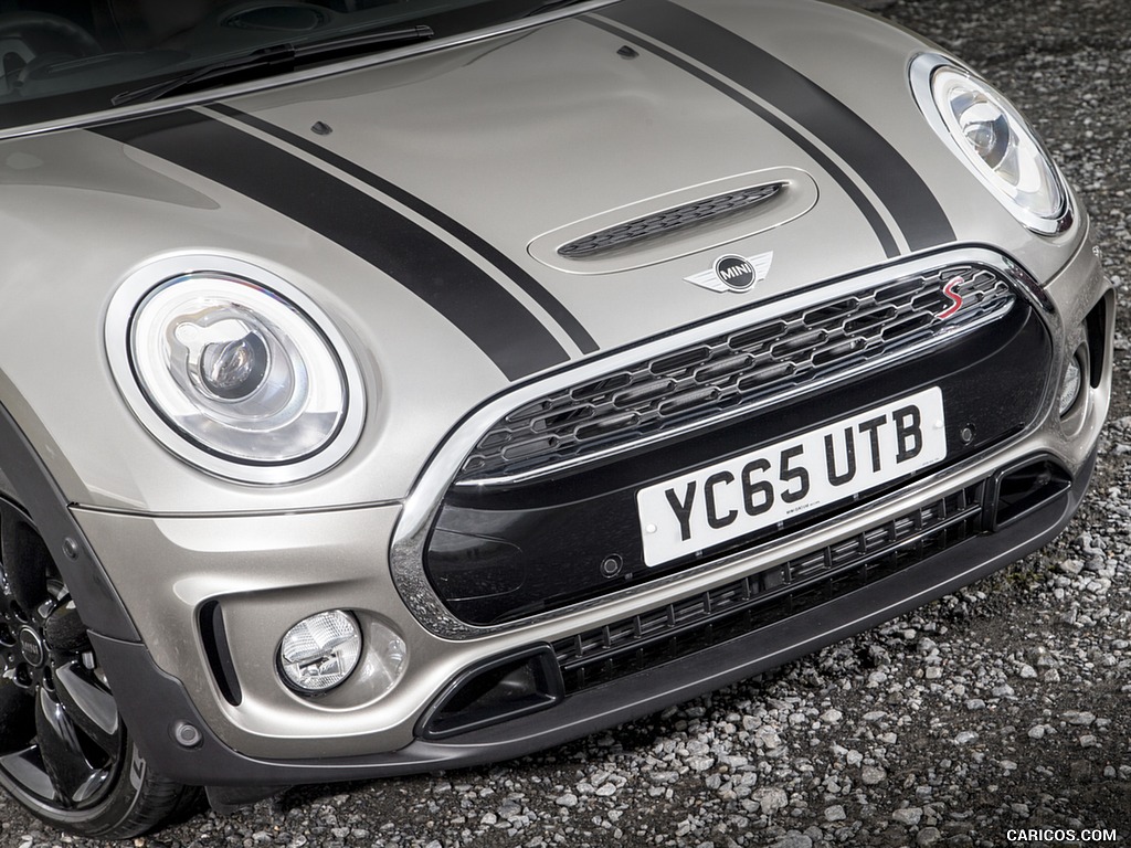 2016 MINI Cooper Clubman S (UK-Spec) - Front