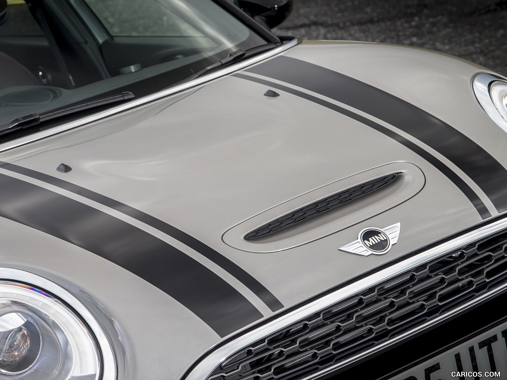 2016 MINI Cooper Clubman S (UK-Spec) - Hood