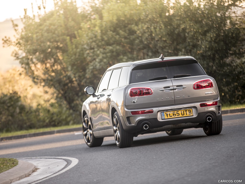 2016 MINI Cooper Clubman S (UK-Spec) - Rear