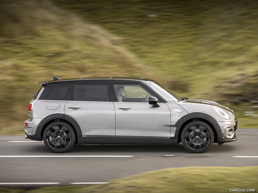 2016 MINI Cooper Clubman S (UK-Spec) - Side