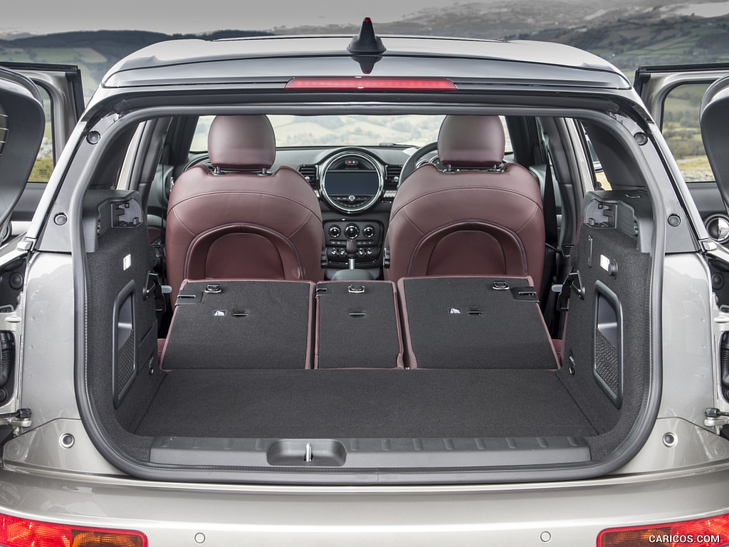 2016 MINI Cooper Clubman S (UK-Spec) - Trunk