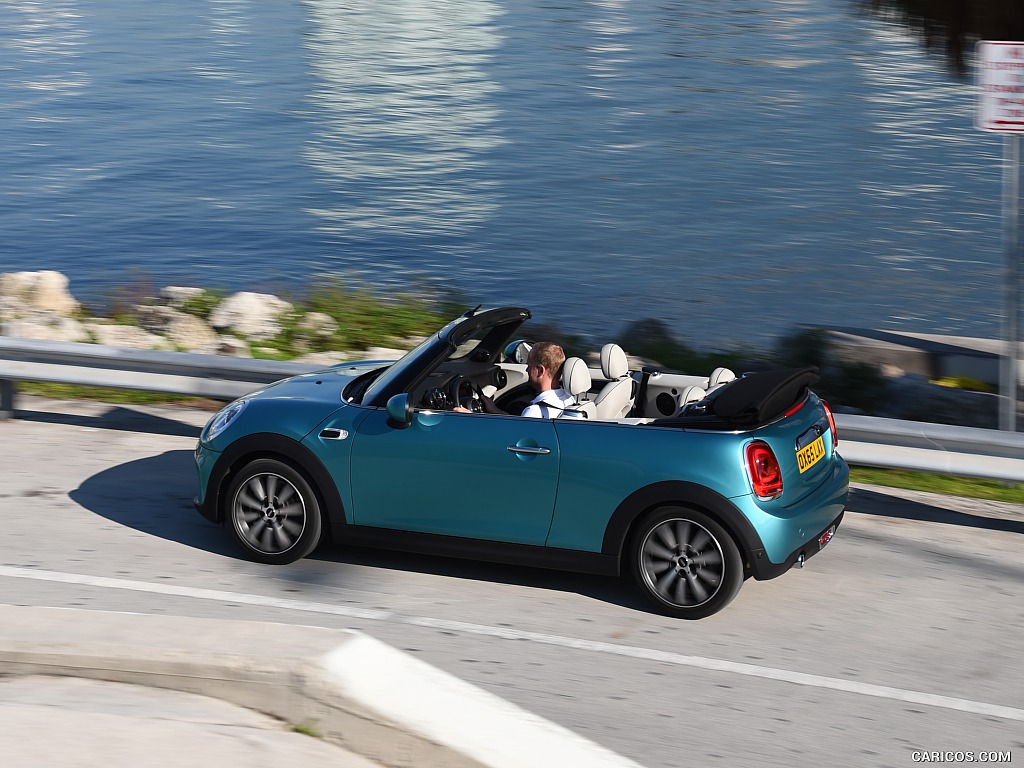 2016 MINI Cooper Convertible (Color: Caribbean Aqua Metallic)