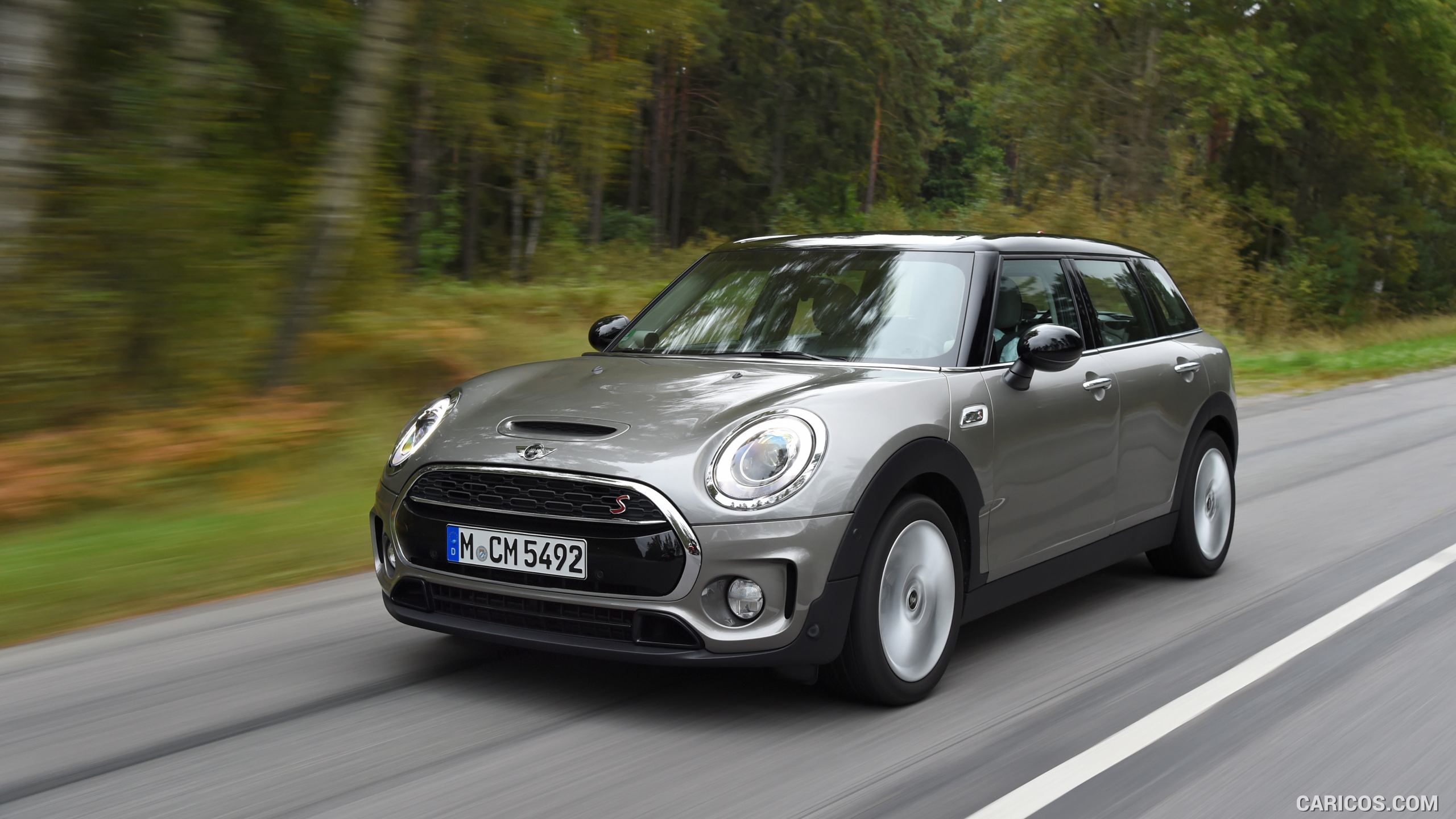 2016 MINI Cooper S Clubman in Metallic Melting Silver - Front, #114 of 380
