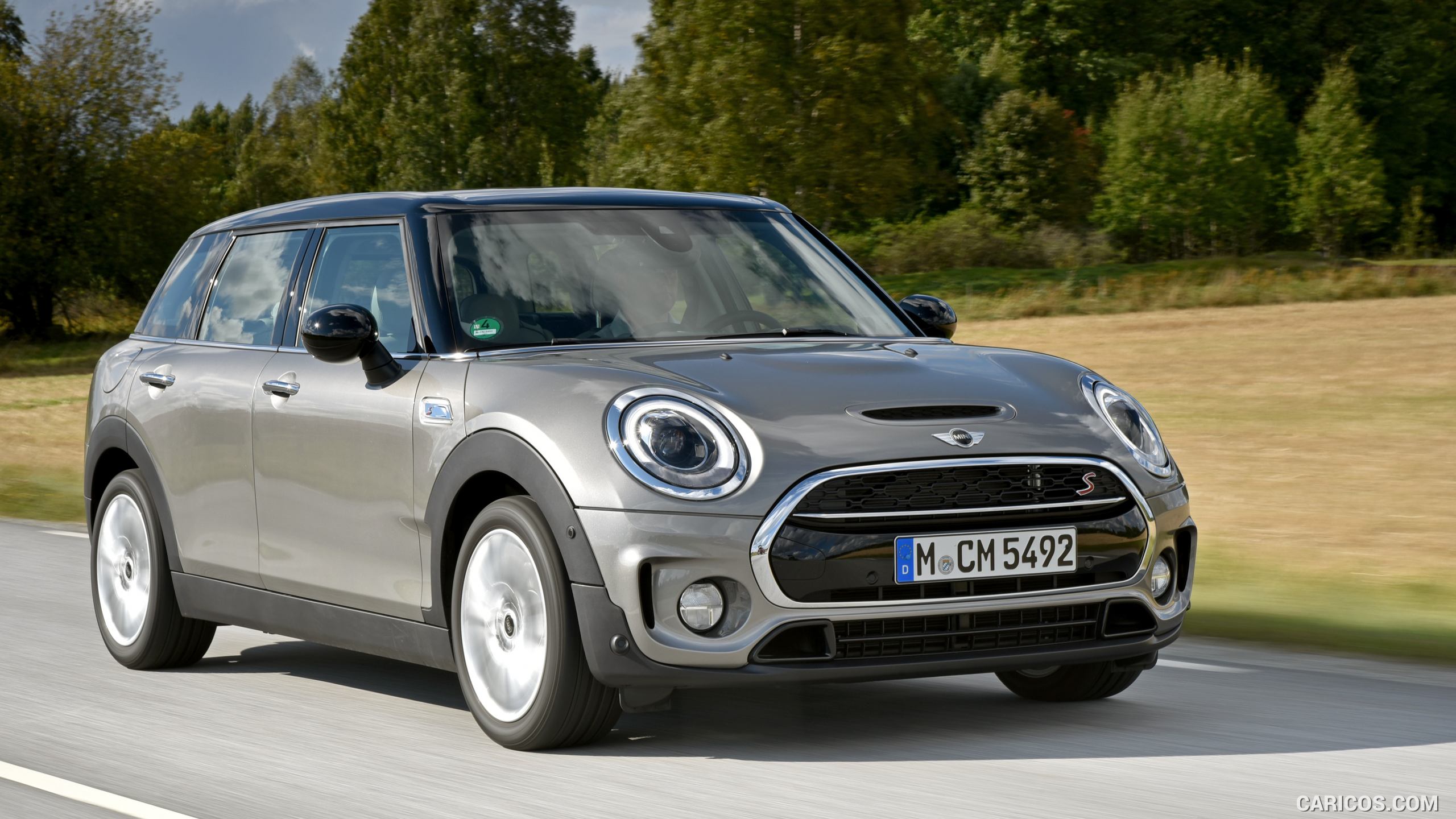 2016 MINI Cooper S Clubman in Metallic Melting Silver - Front, #122 of 380