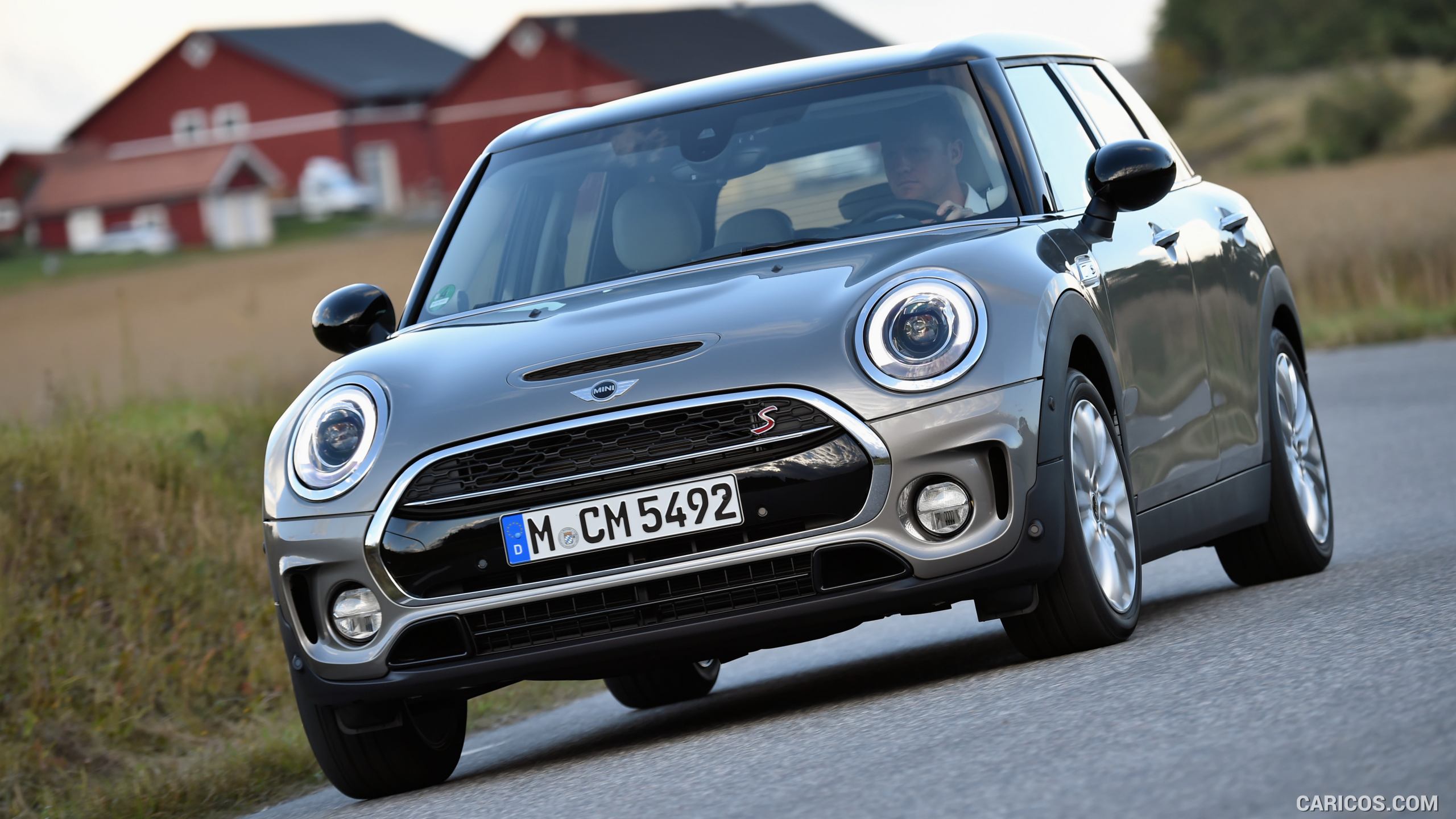 2016 MINI Cooper S Clubman in Metallic Melting Silver - Front, #125 of 380