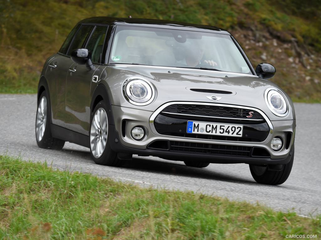 2016 MINI Cooper S Clubman in Metallic Melting Silver - Front