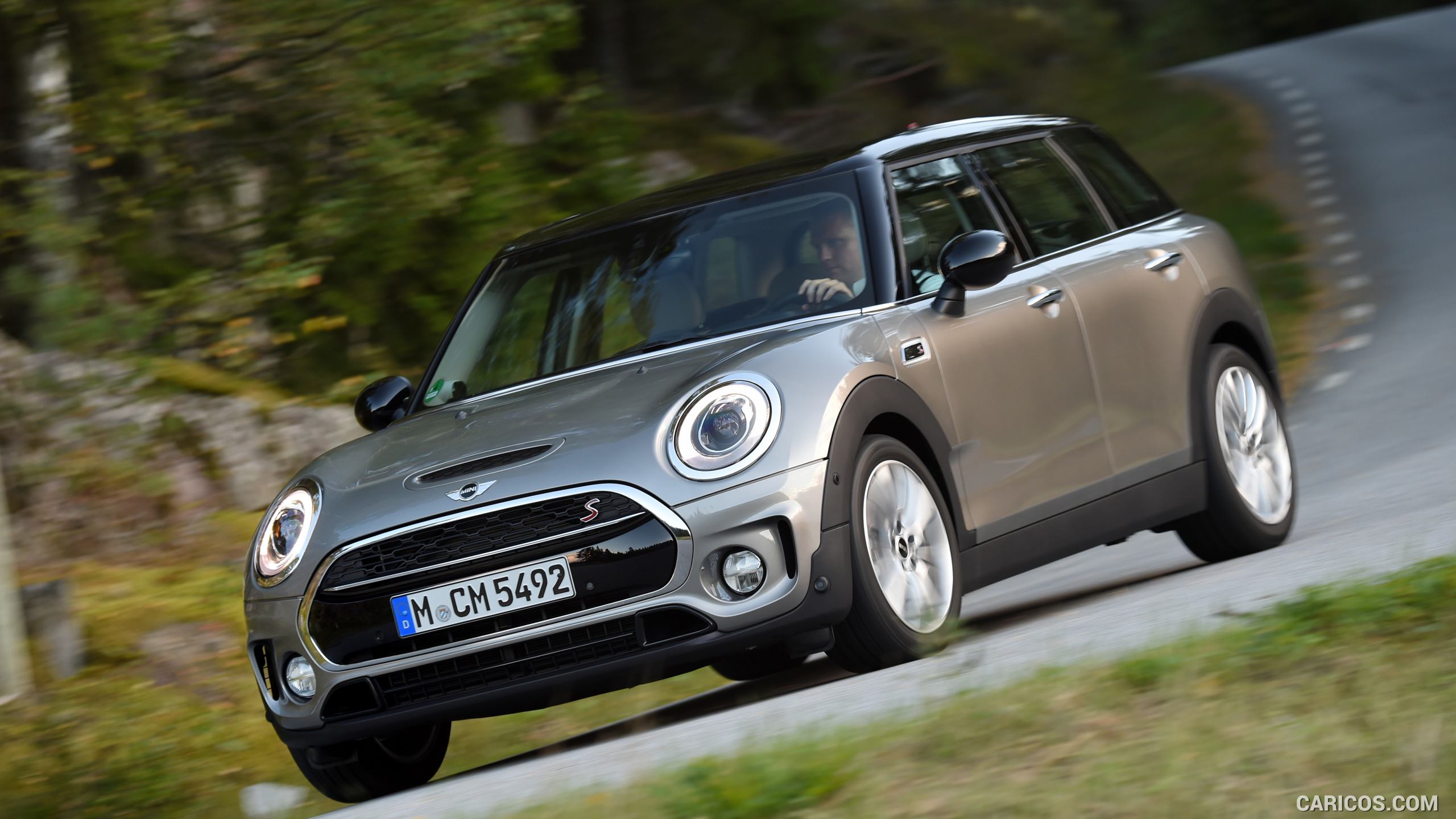 2016 MINI Cooper S Clubman in Metallic Melting Silver - Front, #135 of 380