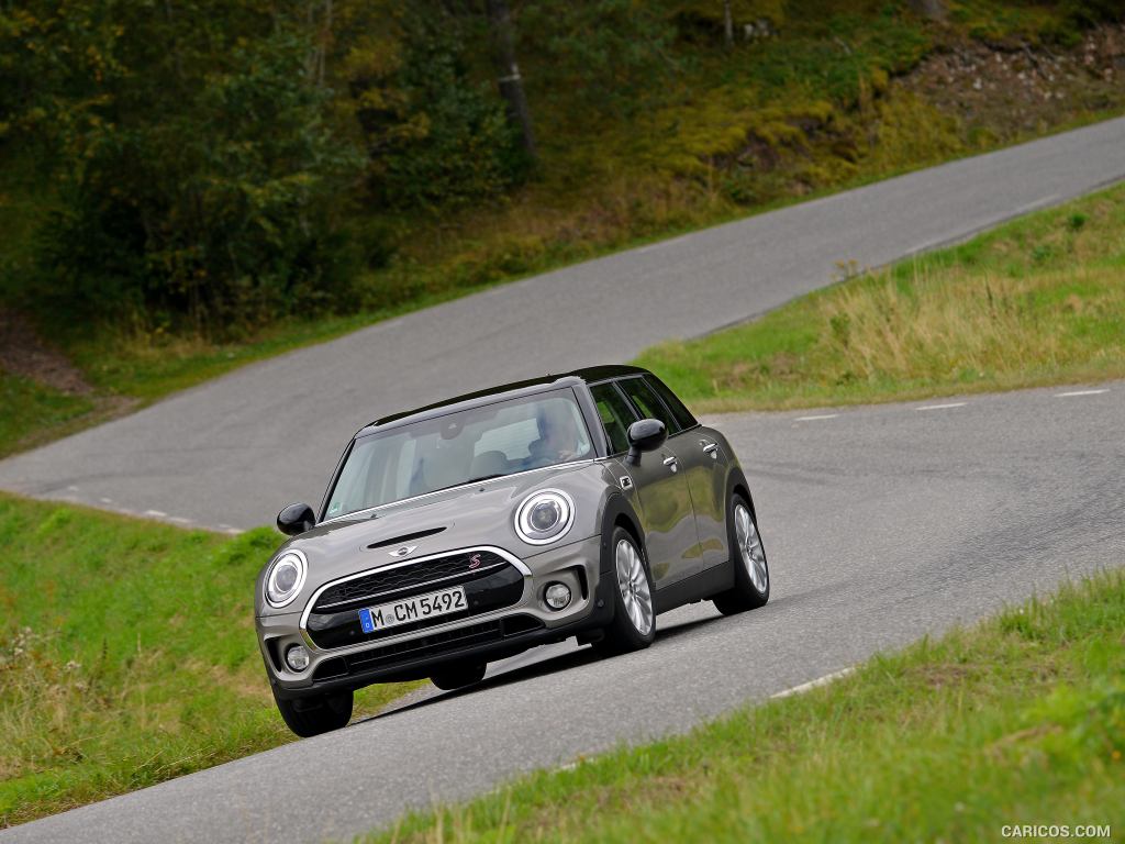 2016 MINI Cooper S Clubman in Metallic Melting Silver - Front