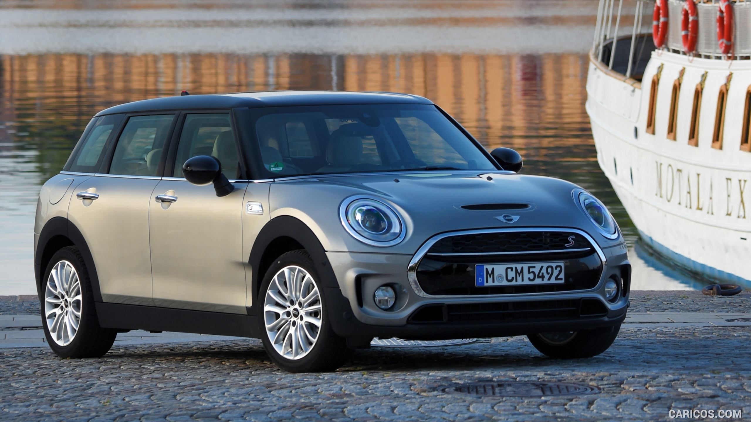 2016 MINI Cooper S Clubman in Metallic Melting Silver - Front, #167 of 380