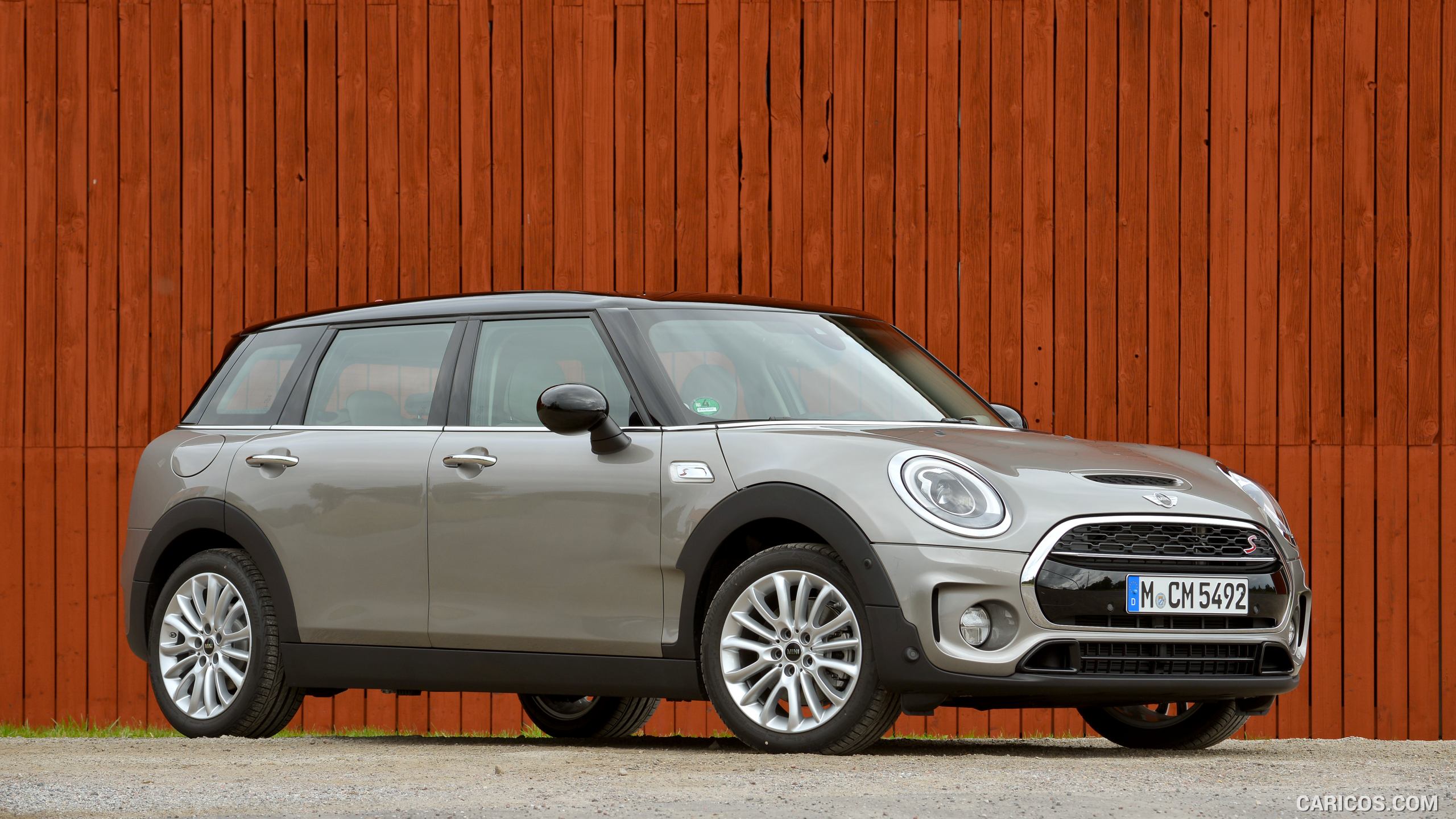 2016 MINI Cooper S Clubman in Metallic Melting Silver - Front, #184 of 380