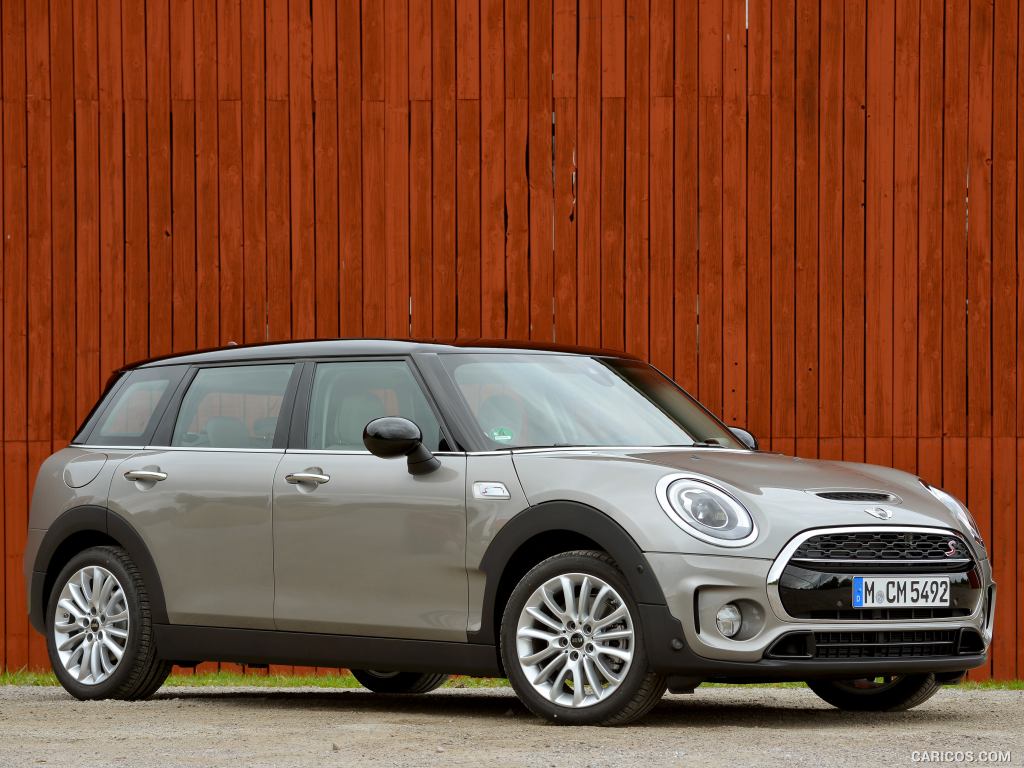 2016 MINI Cooper S Clubman in Metallic Melting Silver - Front