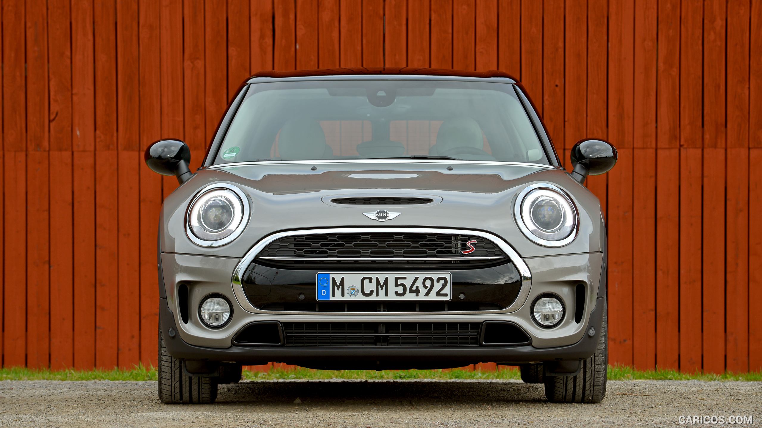 2016 MINI Cooper S Clubman in Metallic Melting Silver - Front, #190 of 380