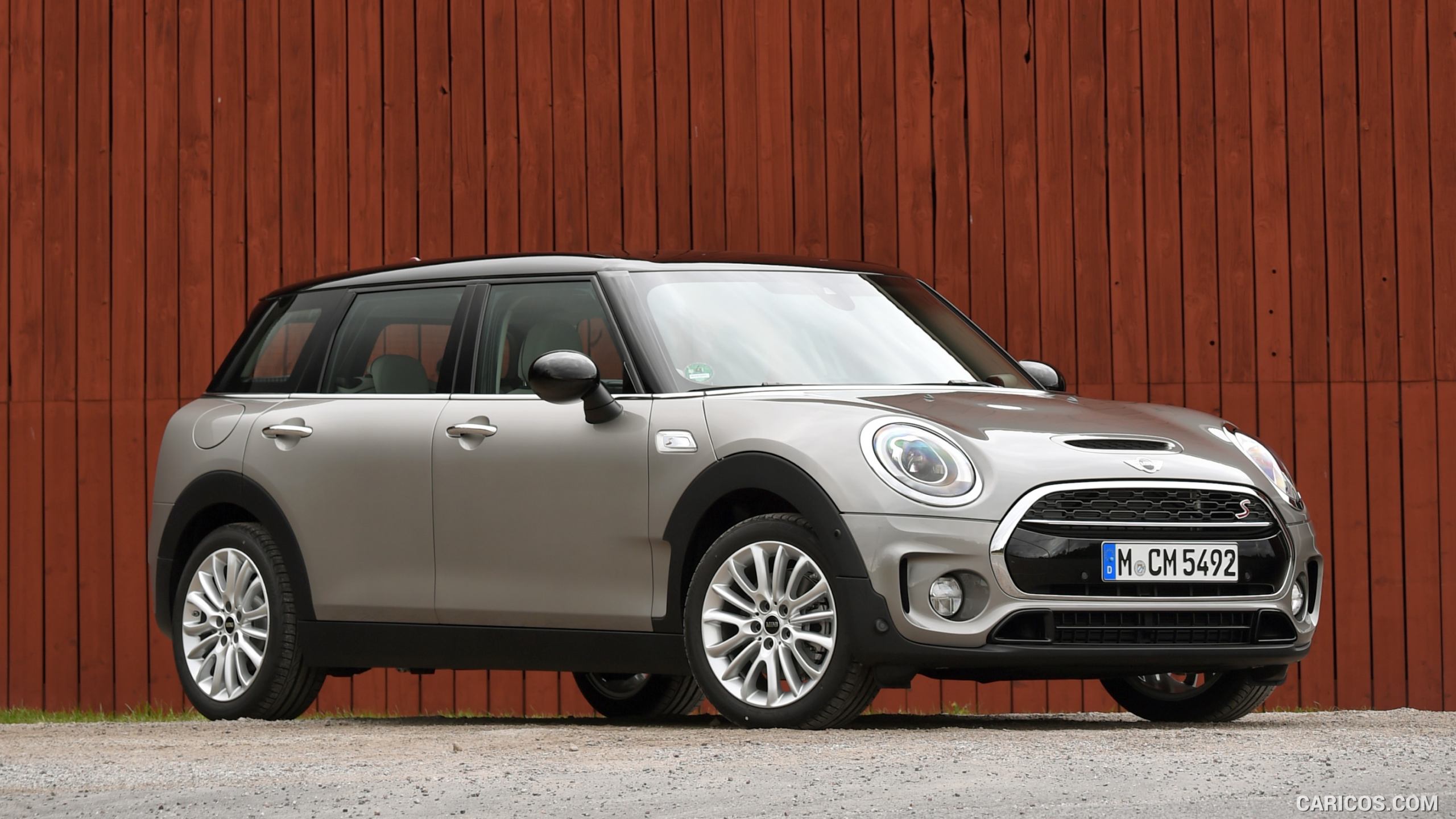2016 MINI Cooper S Clubman in Metallic Melting Silver - Front, #204 of 380