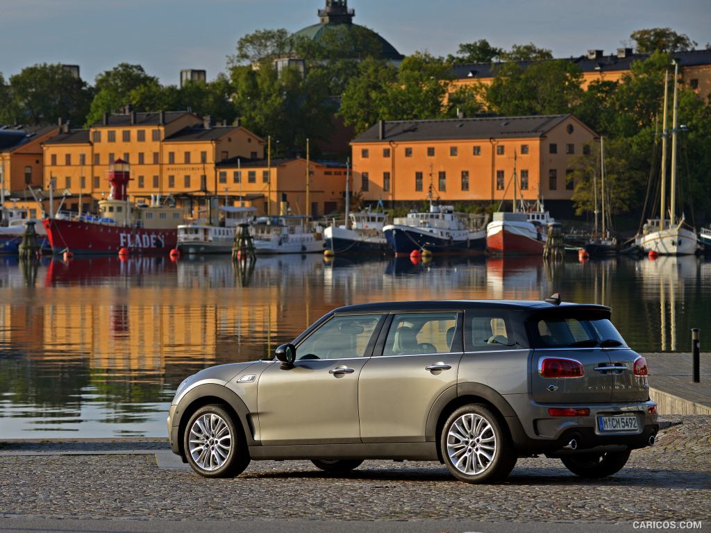 2016 MINI Cooper S Clubman in Metallic Melting Silver - Rear