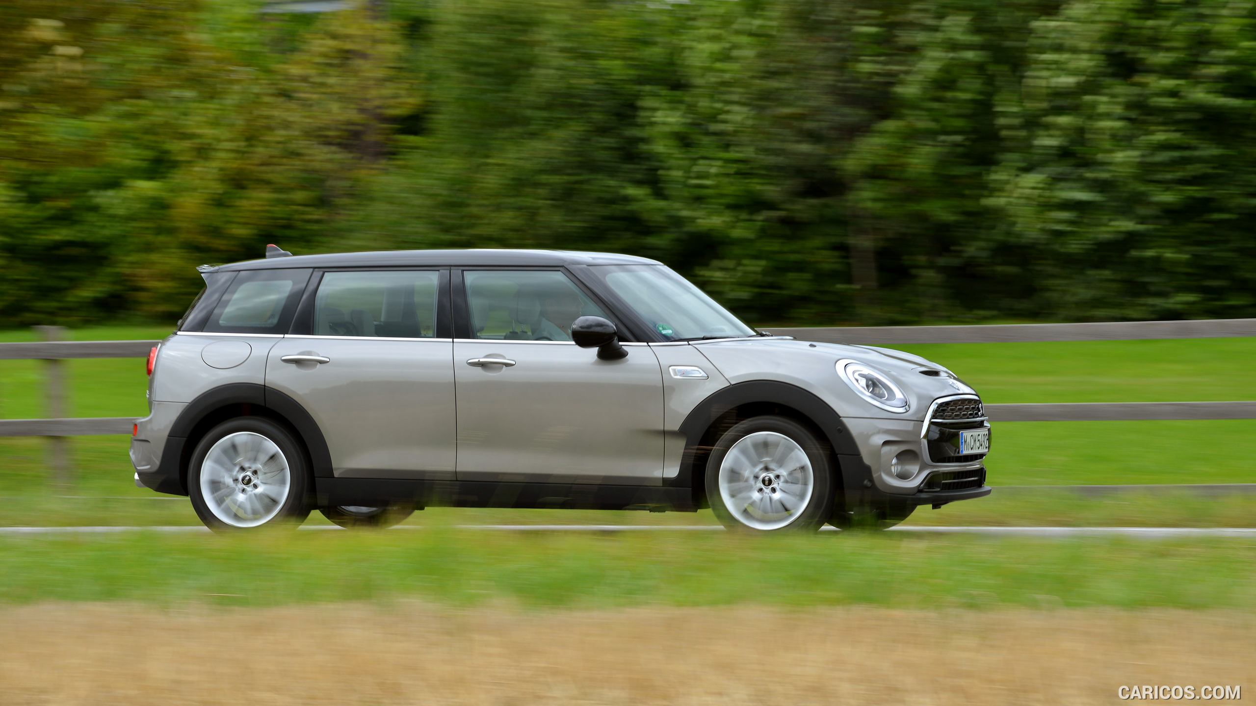 2016 MINI Cooper S Clubman in Metallic Melting Silver - Side, #151 of 380